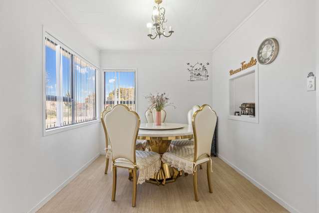 213 Mahia Road Wattle Downs_2