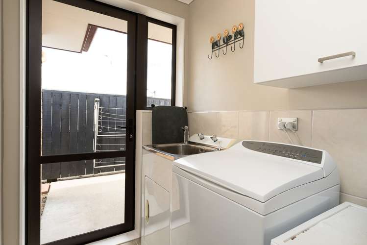 67 Condor Drive Pyes Pa_12