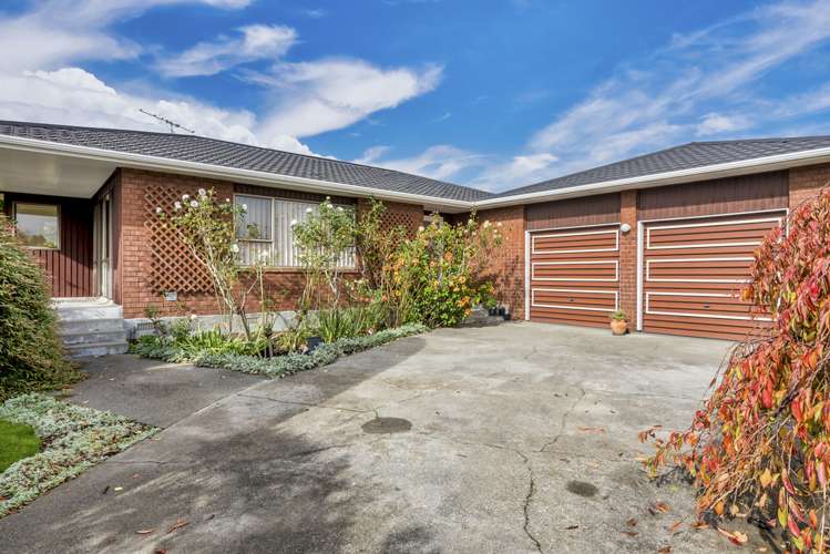 17 Awanui Drive Waikanae_1
