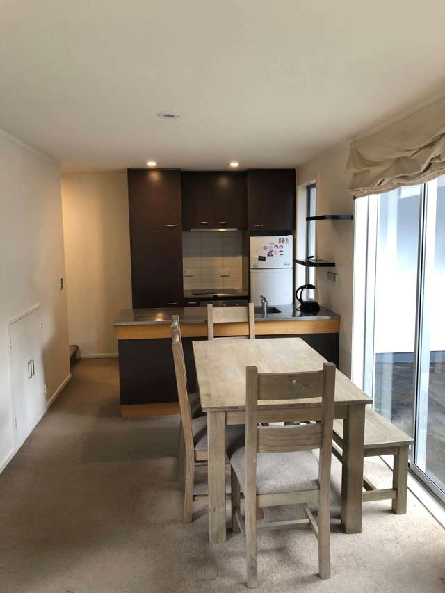 61/3 Wagener Place Mount Albert_1