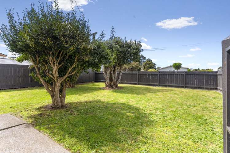 56 Kelwyn Road Kelston_11
