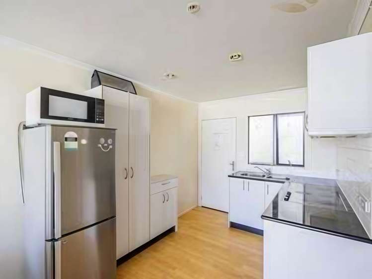 D610/176 Broadway Newmarket_4
