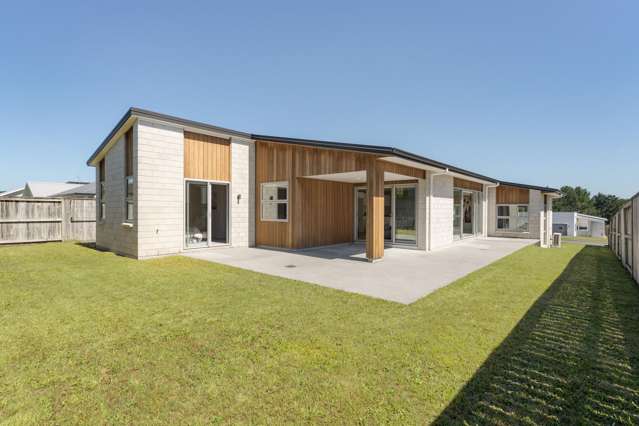 17 Puhirake Crescent Pyes Pa_3