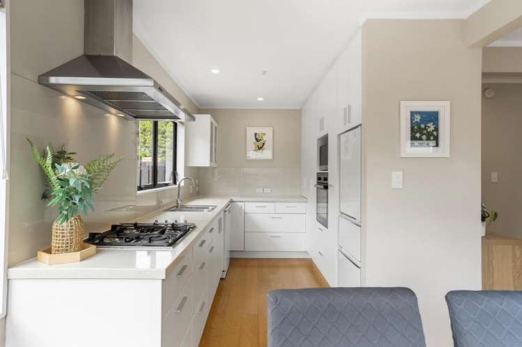 163 Celtic Crescent Ellerslie_4