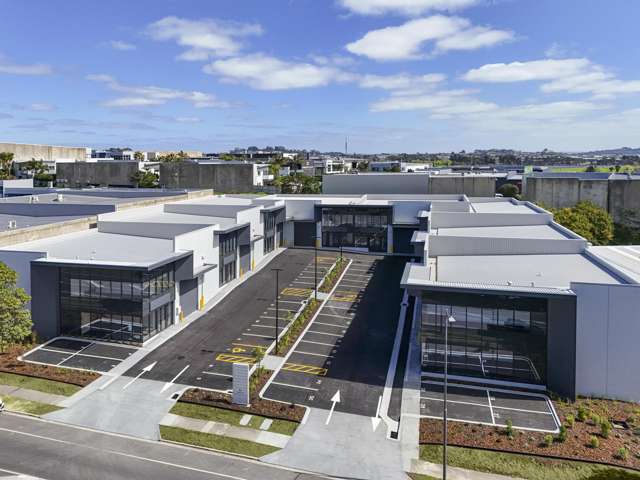 1-8/11 Triton Drive Albany_2