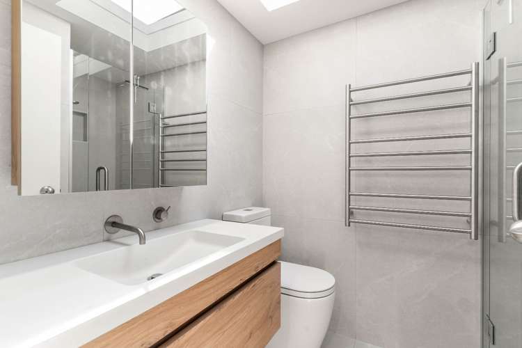 6A Sarsfield Street 1685_13