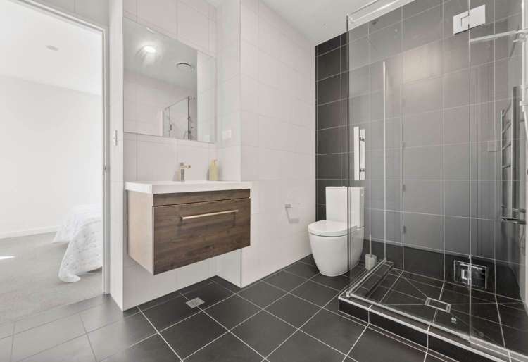 204/19 Rawene Road Birkenhead_11