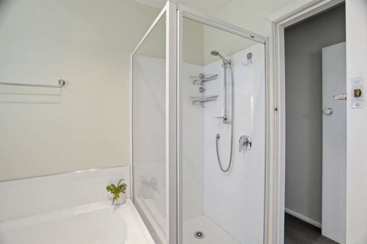 37 Dunstan Crescent Hornby_16