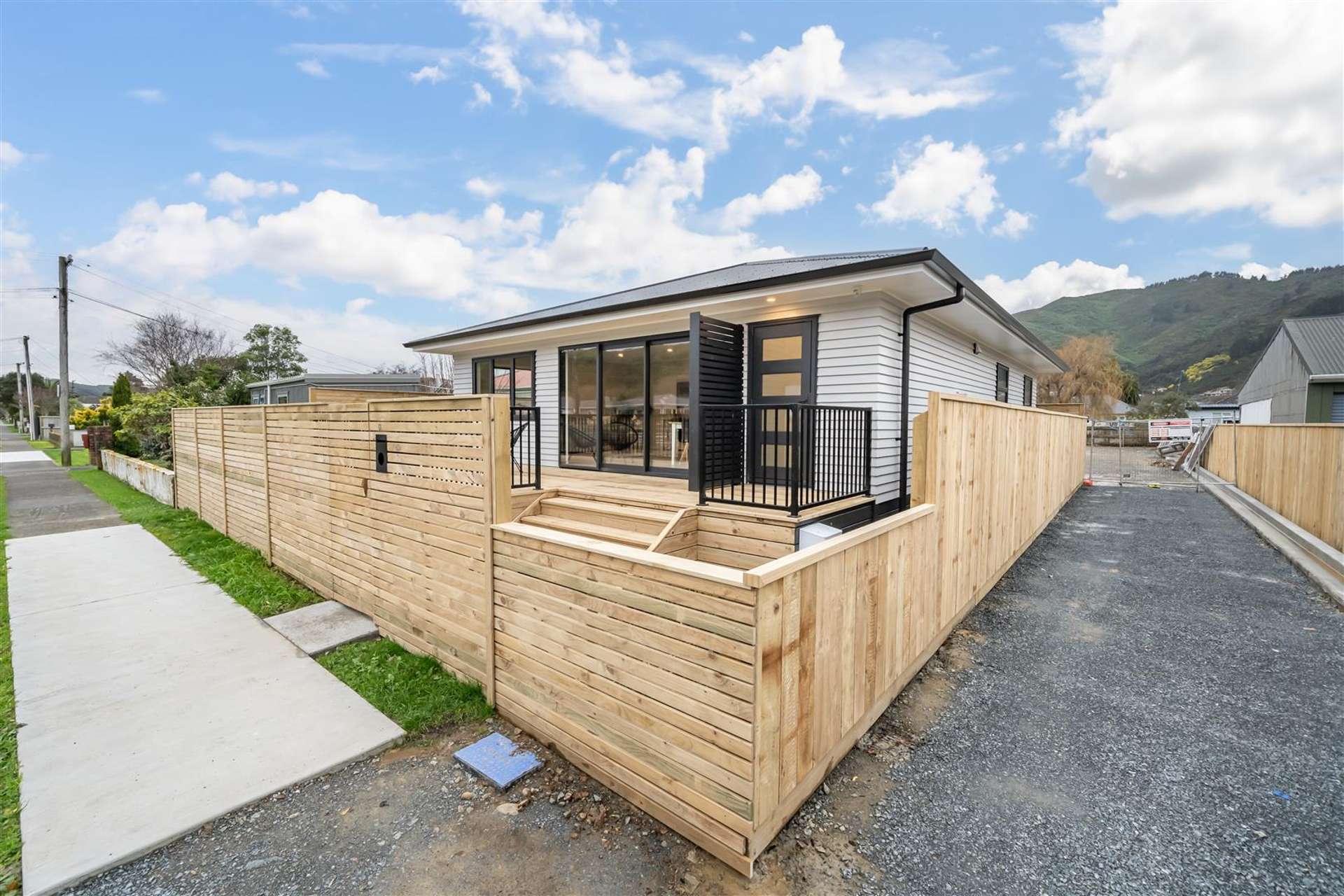 61 Dover Road Wainuiomata_0