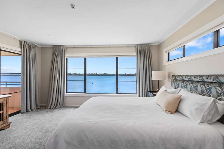 10/2 Sixth Avenue Avenues_9