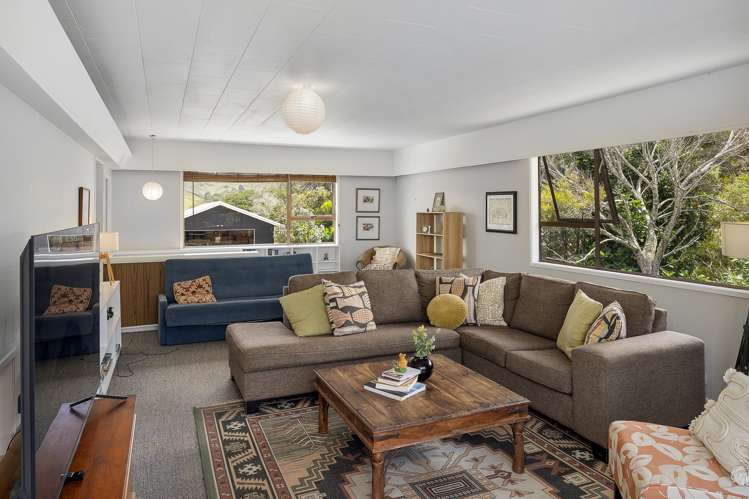 211 Mangakahia Drive Whangapoua_10