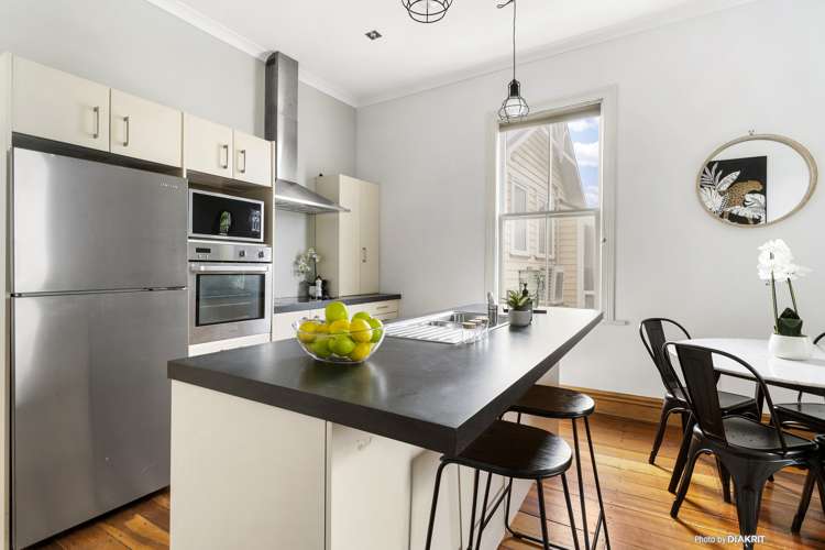 17 Douglas Street Mount Cook_1