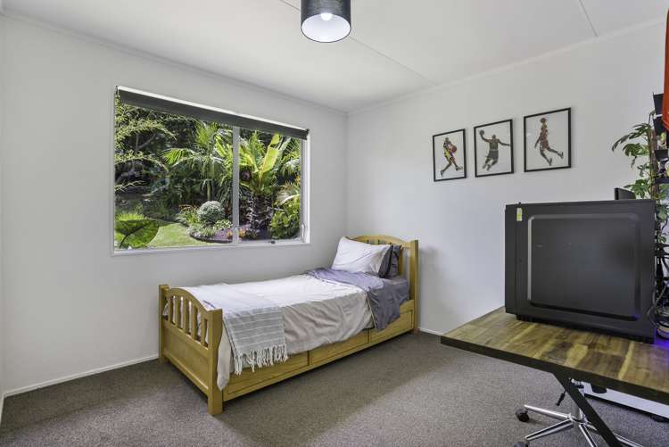 23 Sispara Place Beach Haven_14