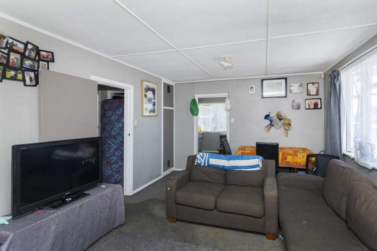 24 Glasgow Crescent Kaiti_13