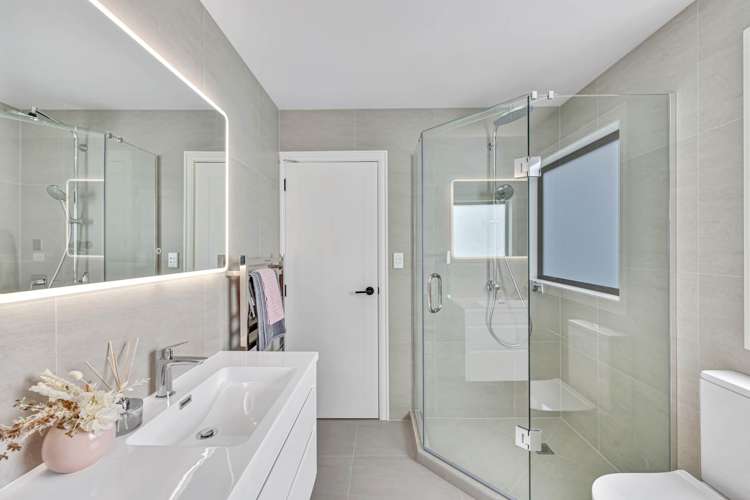 6b Mark Edward Drive Half Moon Bay_23