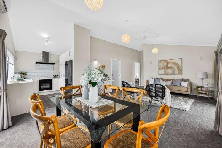 32B Kiwi Esplanade Mangere Bridge_5