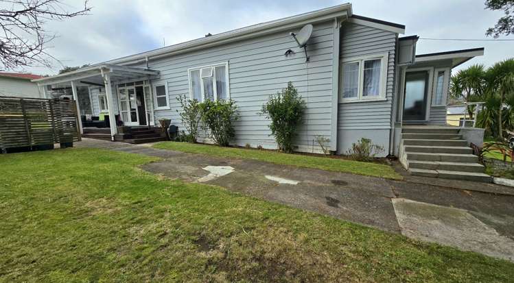 8 Wood Street Paeroa_25