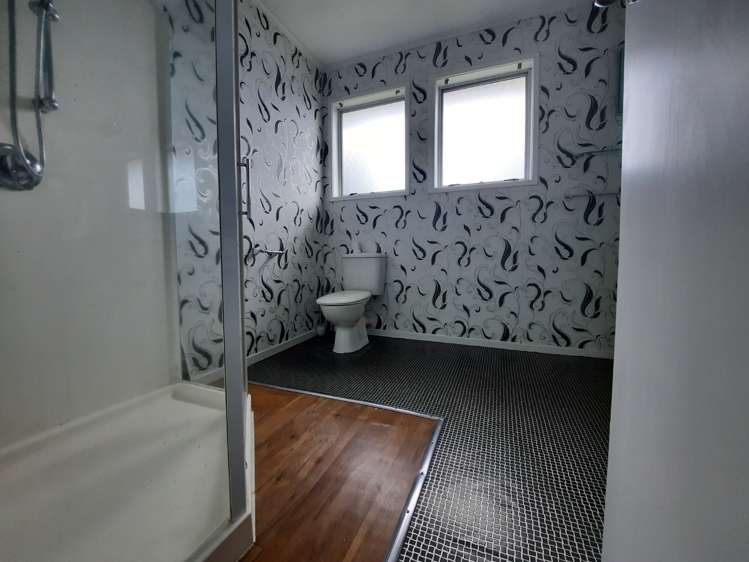 69 Captain Scott Road Glen Eden_13