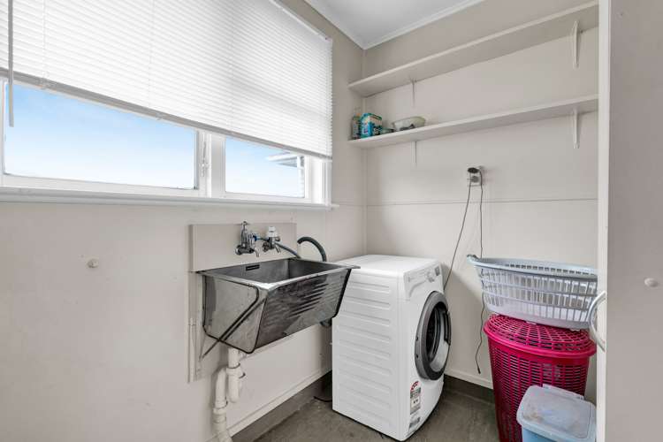 3 Sutton Place Hawera_13