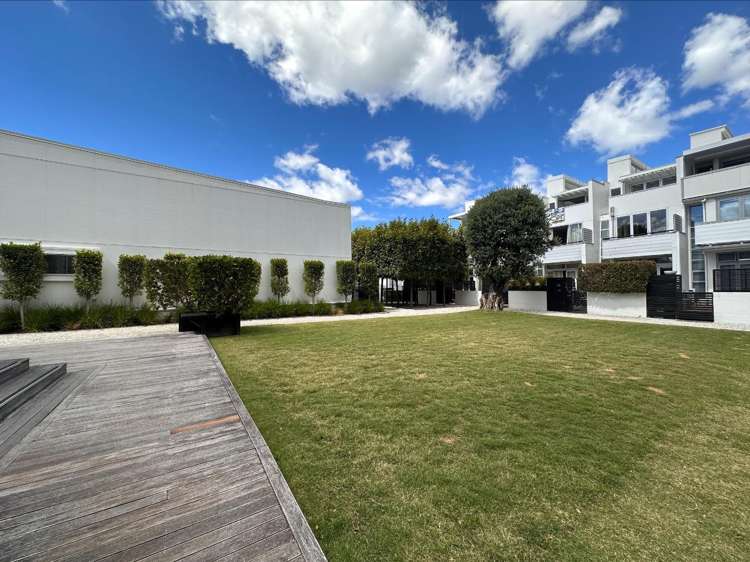 18f Fisher-Point Drive Auckland Central_12