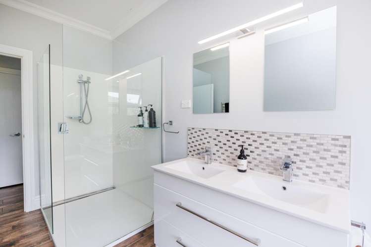 52 Highland View Drive Tokomaru_25