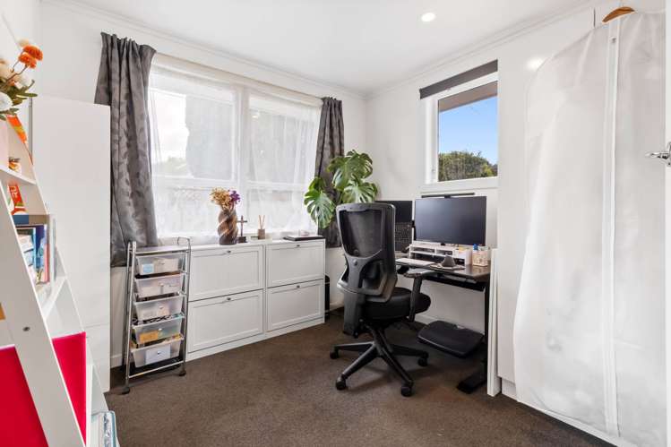 141 Edmonton Road Te Atatu South_11