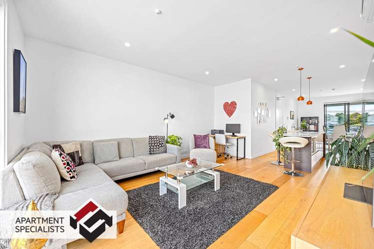 987 Mt Eden Road Three Kings_1