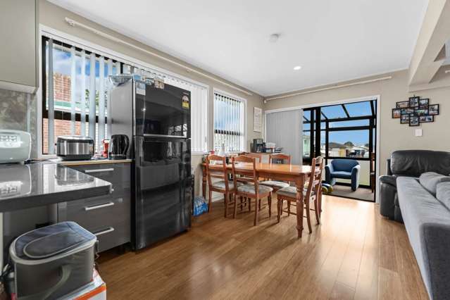 8 Barrie Avenue Papatoetoe_4