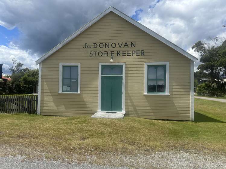 14 The Strand Okarito_24