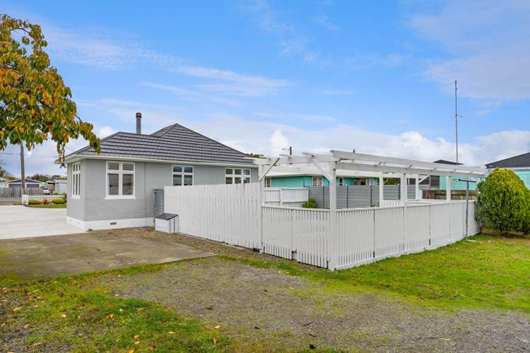 382 High Street South Carterton_16