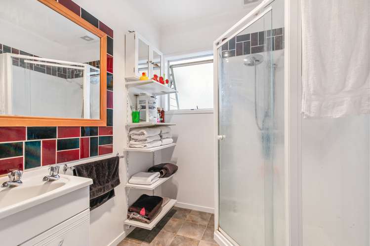 36 Yearsley Place Manurewa_11