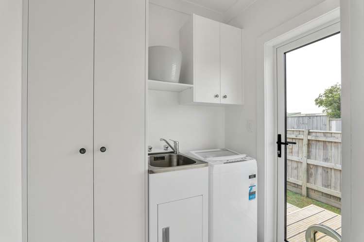 54A Cloten Road Stratford_24