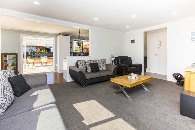 22 Tacoma Drive Totara Park_2