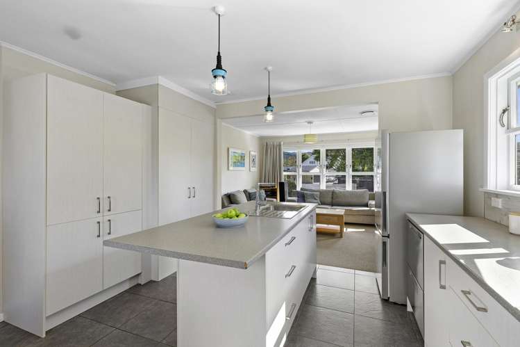 9 Huia Grove Elderslea_6