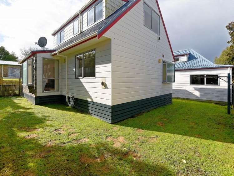 51b Lake Crescent Hamilton Lake_16