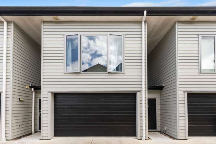 2/113 Knighton Road Hillcrest_14
