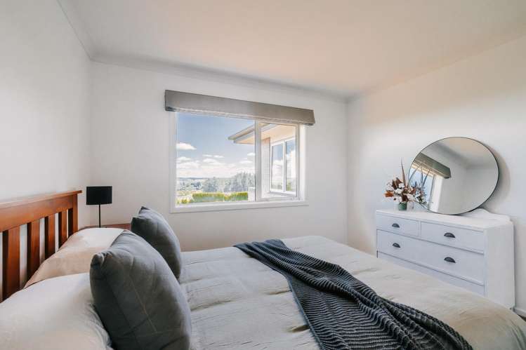 225 Albert Road Tokomaru_24