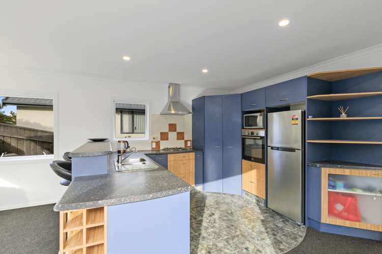 85 Redvers Drive Belmont_5