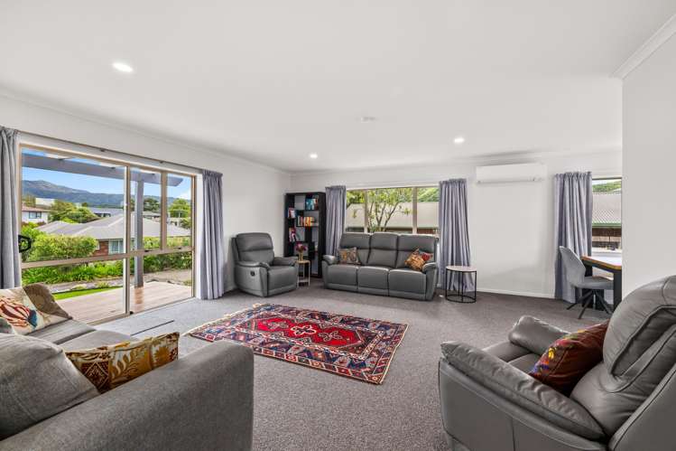 67 Moana View Road Waikawa_1