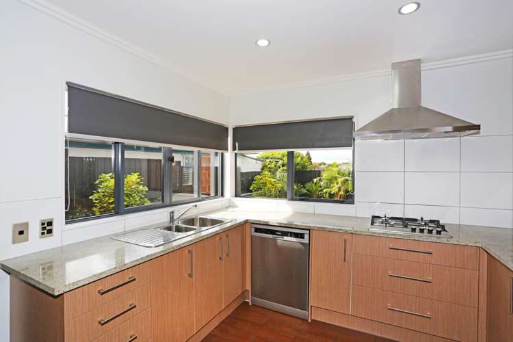 23 Edgewater Parade Waiuku_6