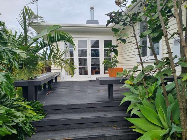 10 Bristol Avenue Brookfield_1