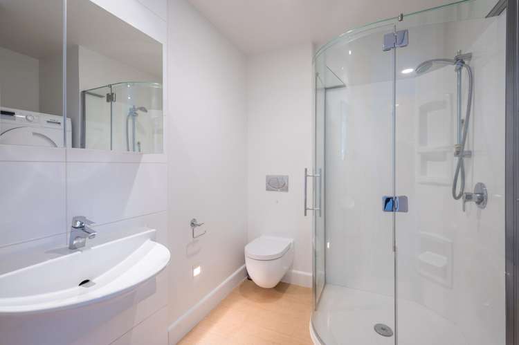 12/5 Bisley Ave Moana_10