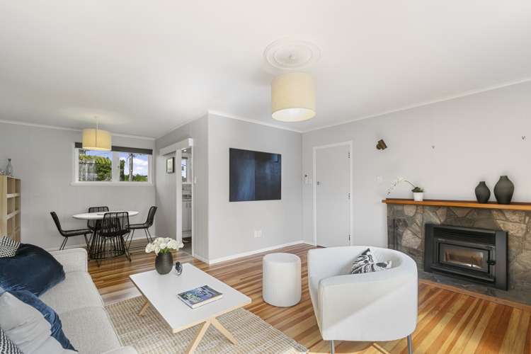 49 Cotswold Crescent Newlands_3