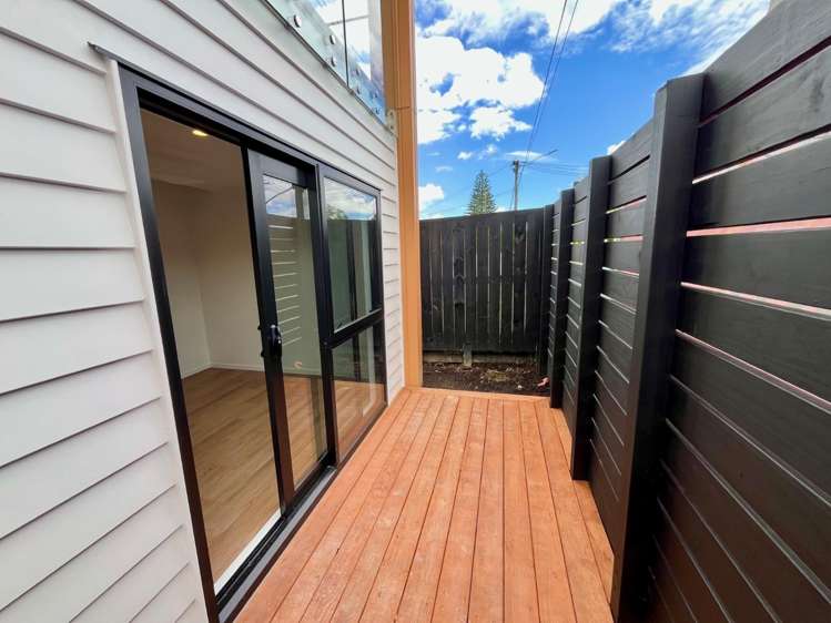 1/2145 Great North Road Avondale_8