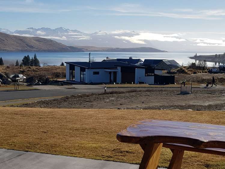 19 Mistake Drive Lake Tekapo_23