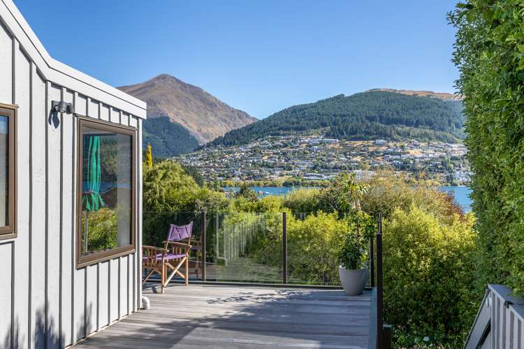 738 Peninsula Road Kelvin Heights_18