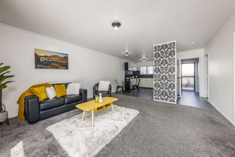 2/10 Coxhead Road Manurewa_6