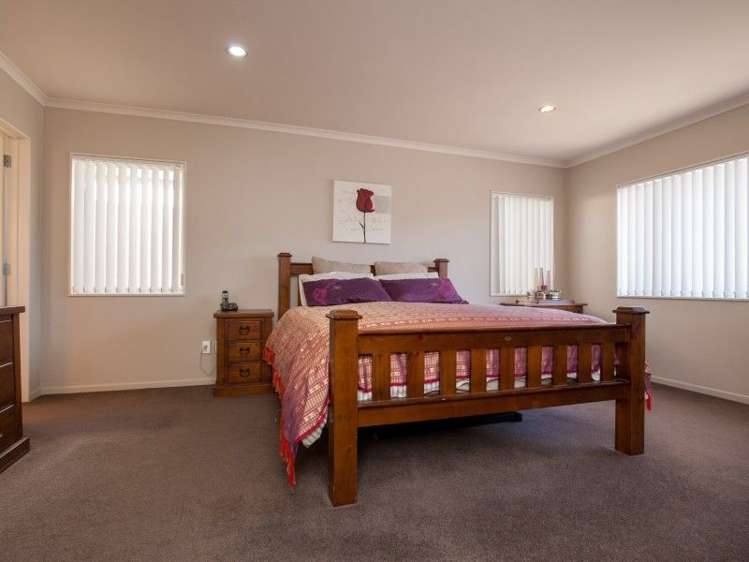 13 Montague Grove Stratford_14