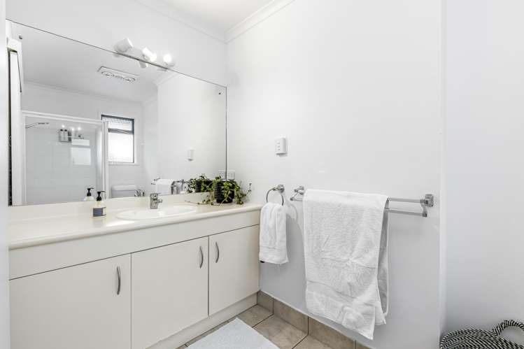 8 Roberta Crescent Orewa_18