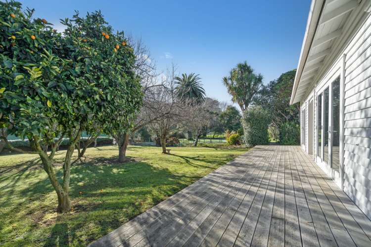 2989 Lake Ferry Road Pirinoa_1